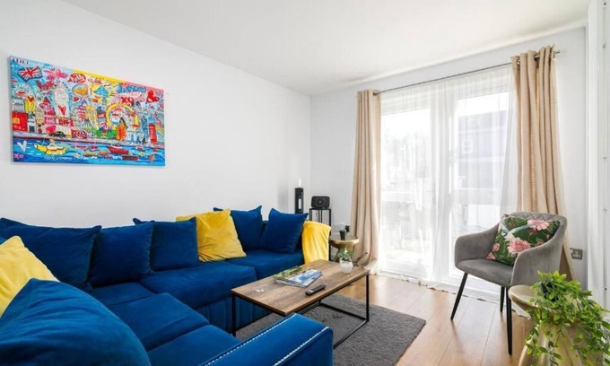 Vassall Casa | Modern Retreat - 3 Beds - Parking - Wifi - 15 mins to tube