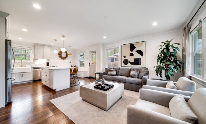 Nashville Casa | Modern Retreat in Central Nashville Location
