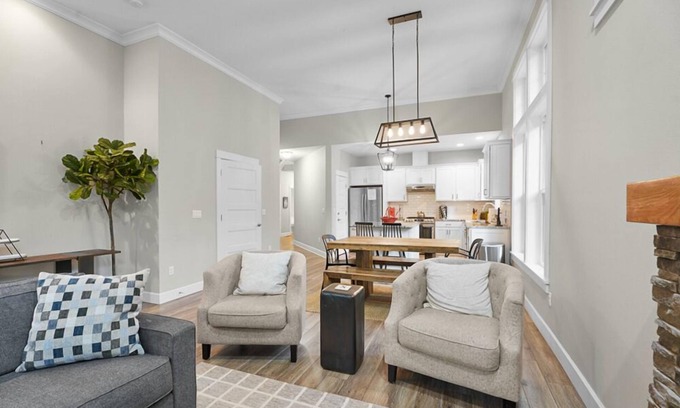 Welches Casa | Modern Retreat in Mt Hood | Dog Friendly