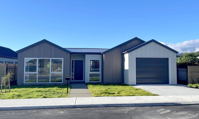 Paraparaumu Casa | Modern Retreat in Paraparaumu