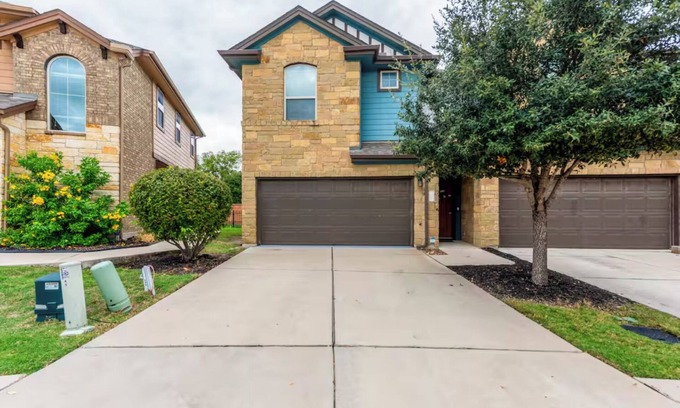 Round Rock Casa | Modern Rock 3BR 3B Downtown