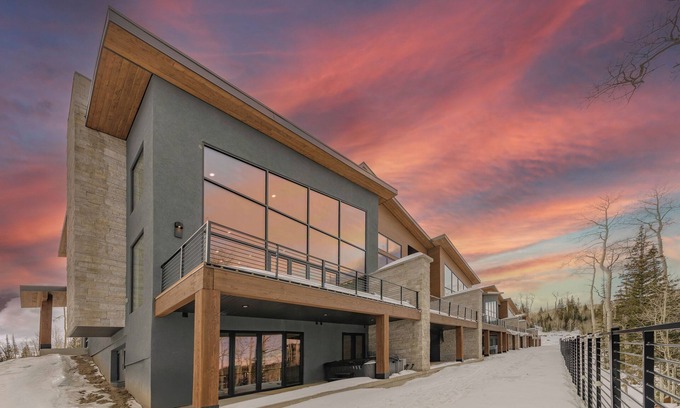Brian Head Casa | Modern Ski-In/Out Home in Brian Head w/ Deck