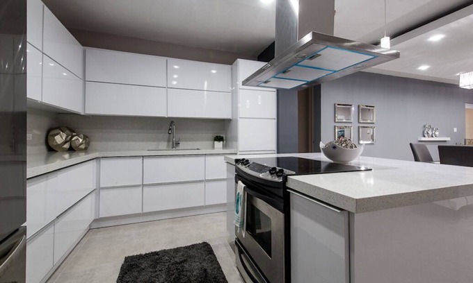 Bajura Apartamento | Apto de lujo, a pasos de la playa, Isabela PR