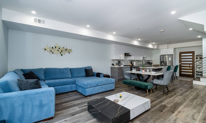 San Jose Casa | Modern smart home in downtown SJ near Airport