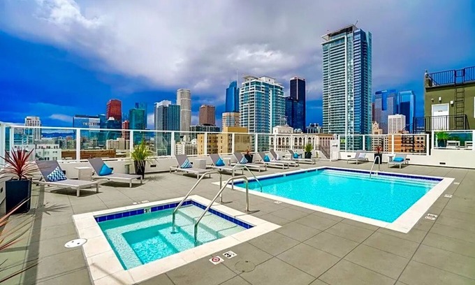 Downtown Los Angeles Condominio | Modern, Spacious 1 Bedroom Loft in DTLA - FREE Parking