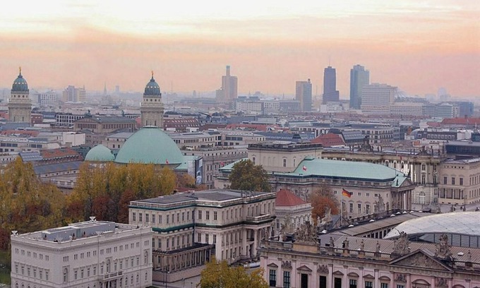 Mitte Apartamento | Modern & Spacious 4-Bedroom Apartment in Central Berlin