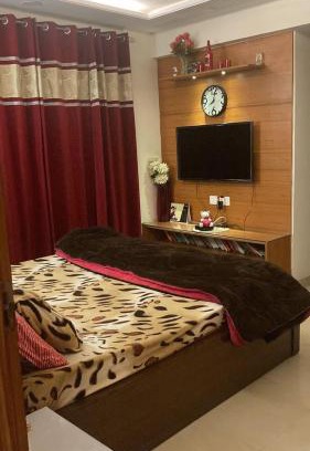 Zirakpur Casa | Modern Spacious and Calm Homestay