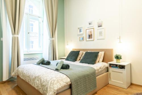 Zizkov Apartamento | Modern & spacious apartment near the old town