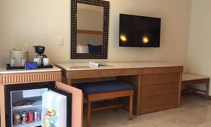 Cozumel Hotel | Modern Studio with Hot Tub in Grand Park Royal Cozumel