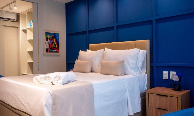 Armacao Apartamento | Modern Stay in a Seafront Condominium