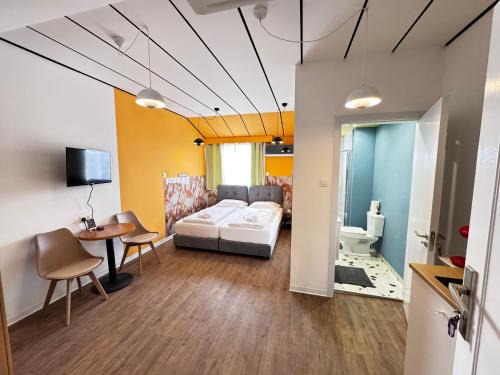 Limassol Apartamento | Modern Studio 11 private Kitchenette and Bathroom