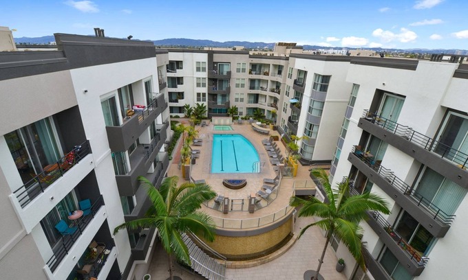 Marina del Rey Apartamento | Modern Studio by the Ocean · Pool · Gym · Hot Tub · BBQ · Free Parking