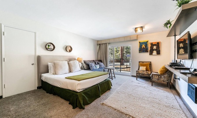 Truckee Condominio | Modern Studio Deluxe #231 at Donner Lake Village