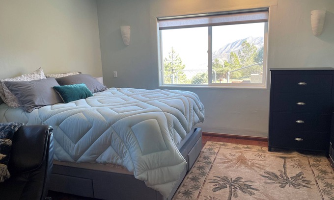 Julian Casa | Modern studio in the mountains - amazing views, high speed wifi, fully fenced
