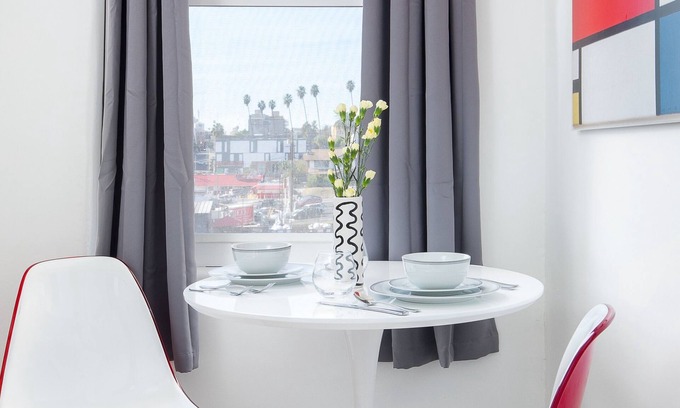 Rampart Village Apartamento | Modern Studio Near Downtown LA! 420-Friendly