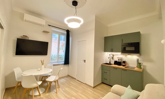 Cap d'Ail Apartamento | Modern studio with A/C – 5 min from the beach – 15 min to Monaco GP