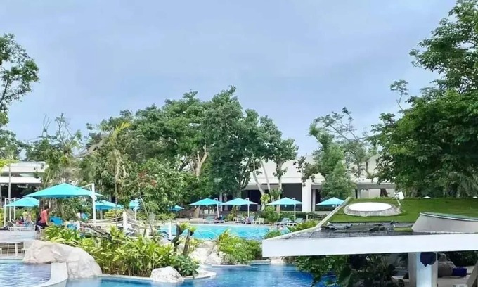 Maribago Condominio | Modern Style flat w/ exceptional and majestic view of nature!