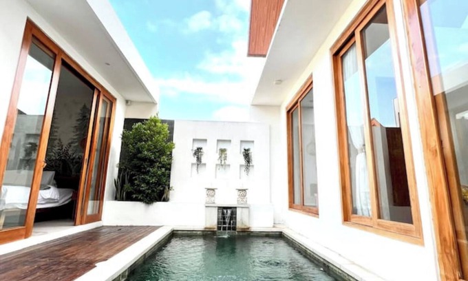 Padangsambian Klod Villa | Modern Stylish 2-Bedroom Villa in Seminyak