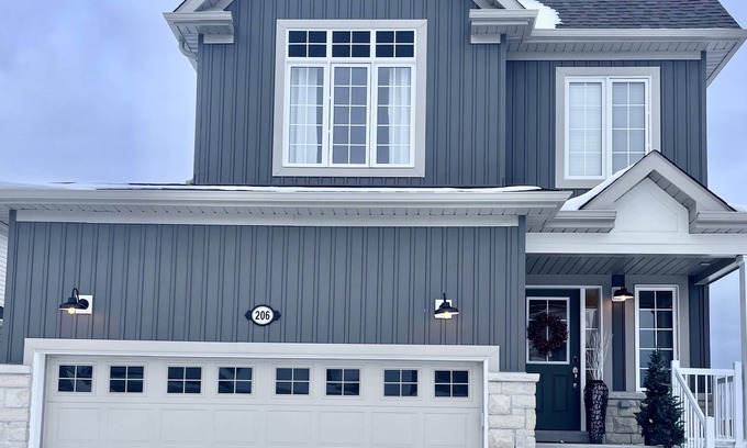 Stayner Casa | Modern, Stylish & New! Peaceful & Serene Location