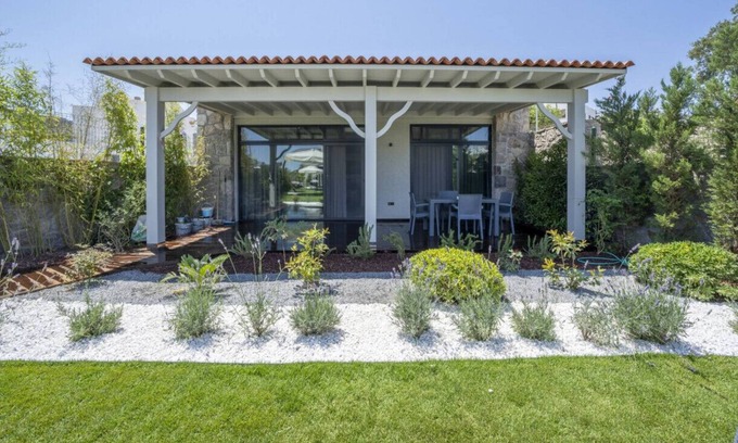 Gundogan Casa | Modern Suite Close to Beach in Bodrum