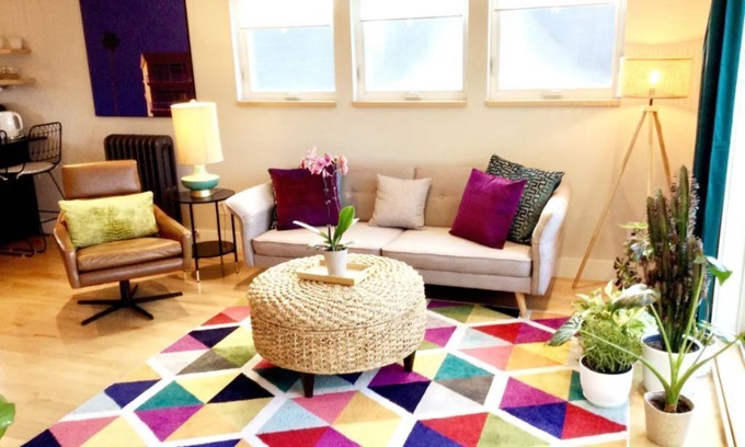 East End Casa | Modern & Sunny House Steps from the Promenade. Private Parking!