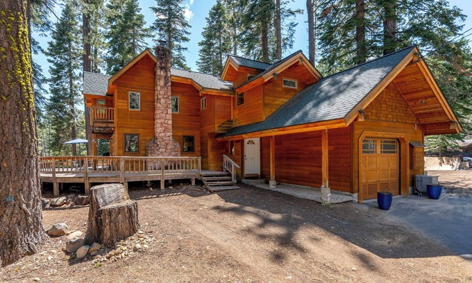 Pineland Cabina | Modern Sunnyside Cabin-Updated, charming, 2 bedroom, 2 bath