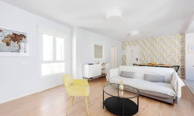 San Felipe Neri Apartamento | Modern T4 Malaga Centre Aceras