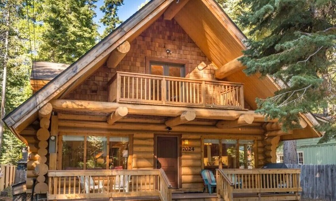 Tahoma Cabina | Modern Tahoma A-Frame