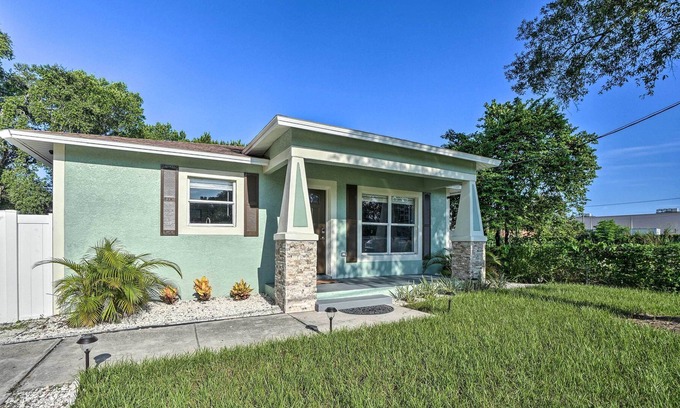 Orient Park Casa | Modern Tampa Cottage ~ 6 Mi to Downtown