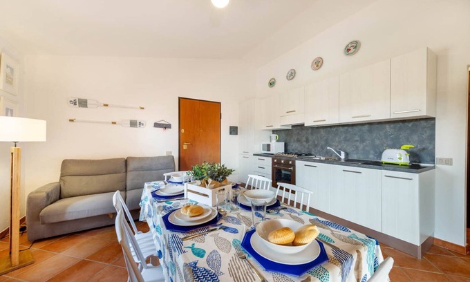 Monte Petrosu Apartamento | Moderno apartamento de tres habitaciones con piscina y wifi gratuito.