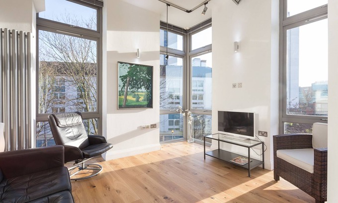 Notting Dale Apartamento | Piso moderno de 3 dormitorios con balcón con vistas al parque