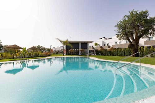 San Roque Casa | Modern Townhouse on San Roque Golf Club
