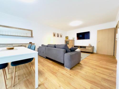 Fachbach Apartamento | Modern und lichtdurchflutet - Ferienwohnung mit Terrasse