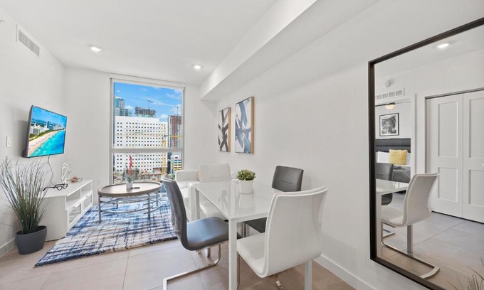 Overtown Apartamento | Modern Unit Mins from Brickell With Free Parking