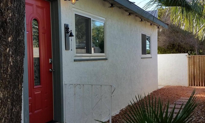 Glendale Casa | Moderna casa de huéspedes actualizada en Great North Glendale AZ Ubicación
