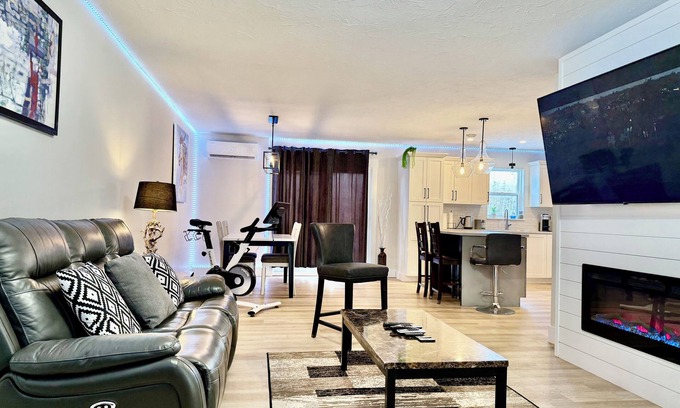 Dieppe Casa | Modern Vac Home, Private Hot Tub, Close to Airport
