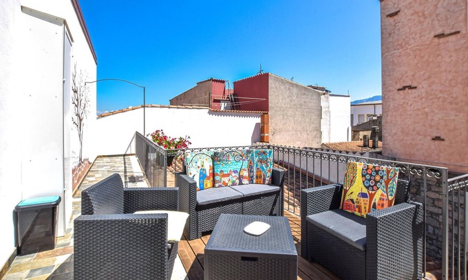 Orgosolo Apartamento | Alojamiento de 2 habitaciones en Orgosolo