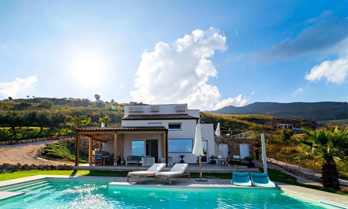Scopello Casa | Modern Villa Giulietta in Scopello with sea view, 5 min. to the beach