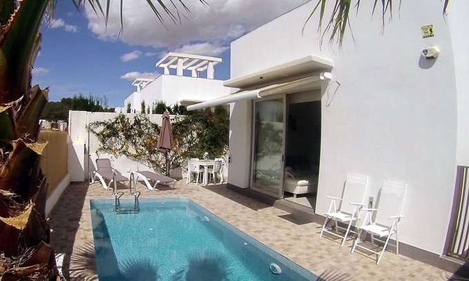 Orihuela Costa Villa | VILLA MODERNA CON PISCINA PRIVADA CERCA DE PLAYAS Y CAMPOS DE GOLF