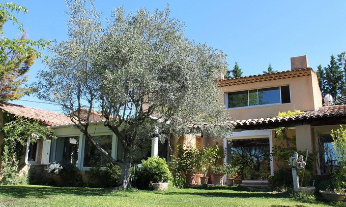 Lourmarin Villa | Villa moderna con piscina, 6 pers., tranquila Lourmarin.