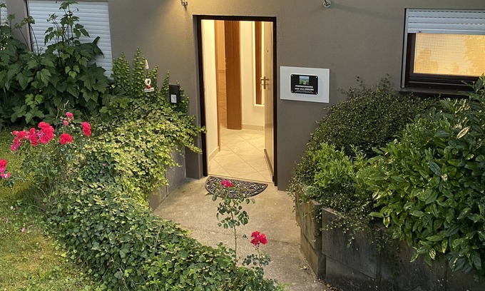 Rauhenbretzingen Apartamento | Moderne Ferienwohnung bei Schwäbisch Hall