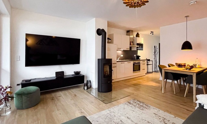 Langewiese Apartamento | Moderne Ferienwohnung im Stadtzentrum: 3 Zimmer, Südbalkon und Infrarotkabine fü