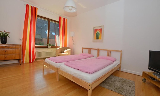 Hennef Apartamento | Moderne Ferienwohnung Deichstrasse