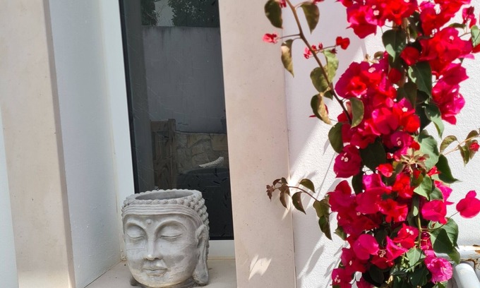 Batalha Casa | Modernes Haus bis zu 6 Personen mit Pool und Terrasse