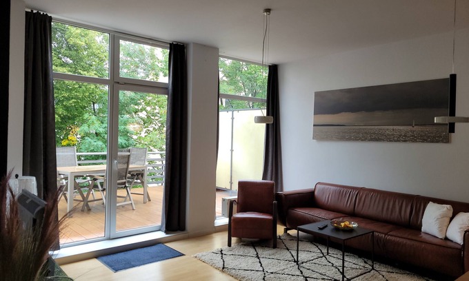 Dresden Apartamento | Modernes Loft mit Großer Terrasse und Zwei Kostenlosen Parkplätzen