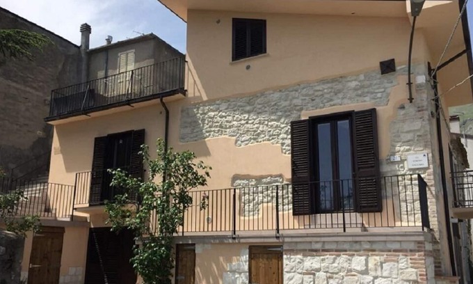 Lama dei Peligni Casa | Casa de pueblo modernizada en bonito pueblo tradicional con impresionantes vistas.