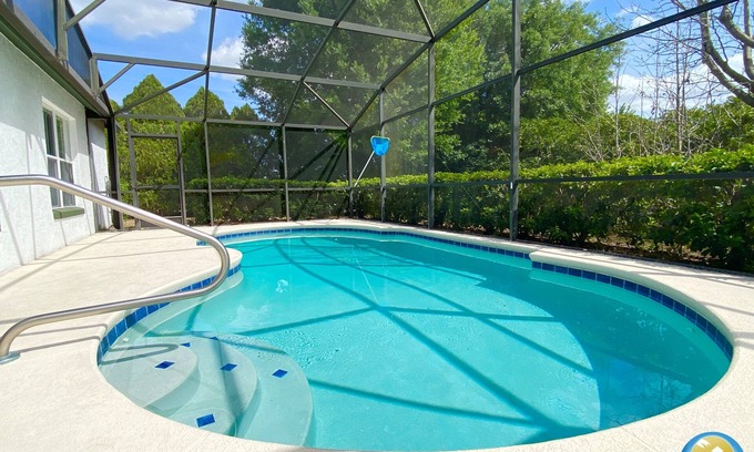 Greater Groves Casa | Modest Charmer W/ Private Pool