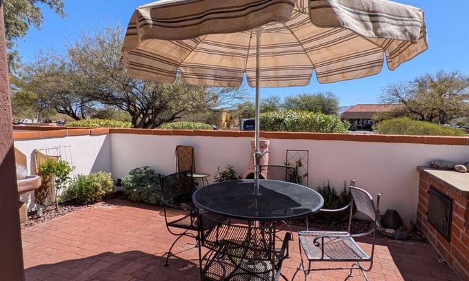 Haven Green Valley East Condominio | Modest Green Valley Villa 55+