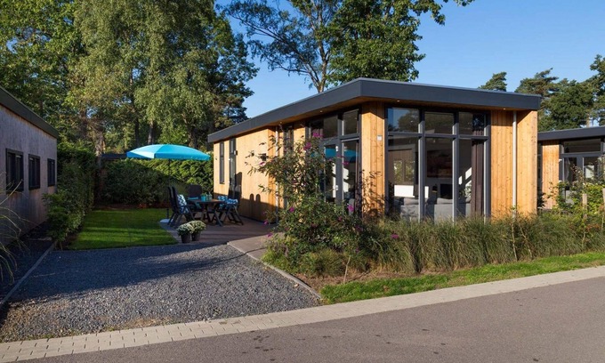 Lunteren Chalet De Esquí | ✓ Module at Landgoed de Scheleberg ✓ Vacation house for 5 people ✓ Located in Lunteren (Gelderland) ✓ Vacation park in the Veluwe ✓ Book directly with the park