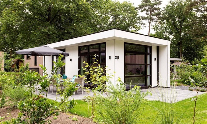 Beekbergen-Zuid Chalet De Esquí | ✓ Module Special at Recreatiepark Beekbergen ✓ Holiday home for 6 persons ✓ Located in Beekbergen (Gelderland) ✓ Holiday park on the Veluwe ✓ Book directly through the park
